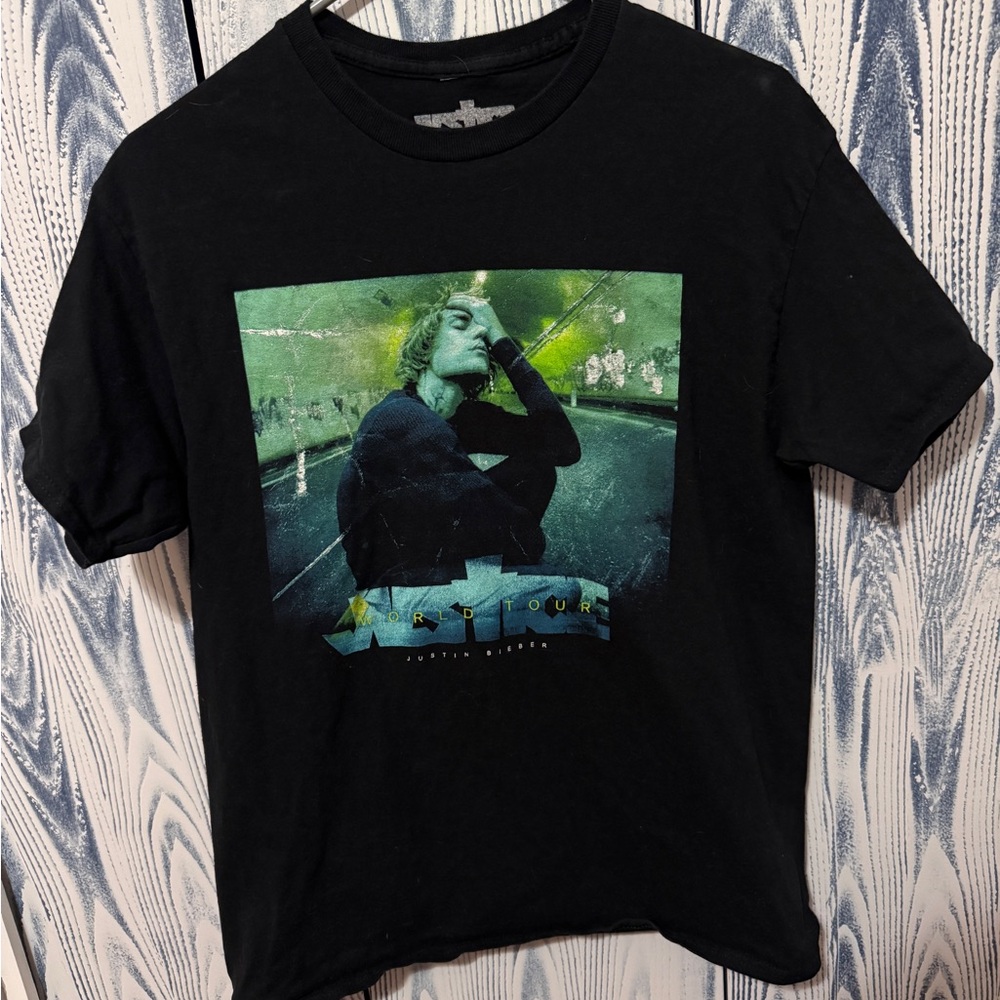 Justin Bieber Justice Tour Concert Tee NWOT
